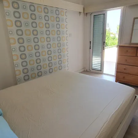 Semesterbostad The Little House *